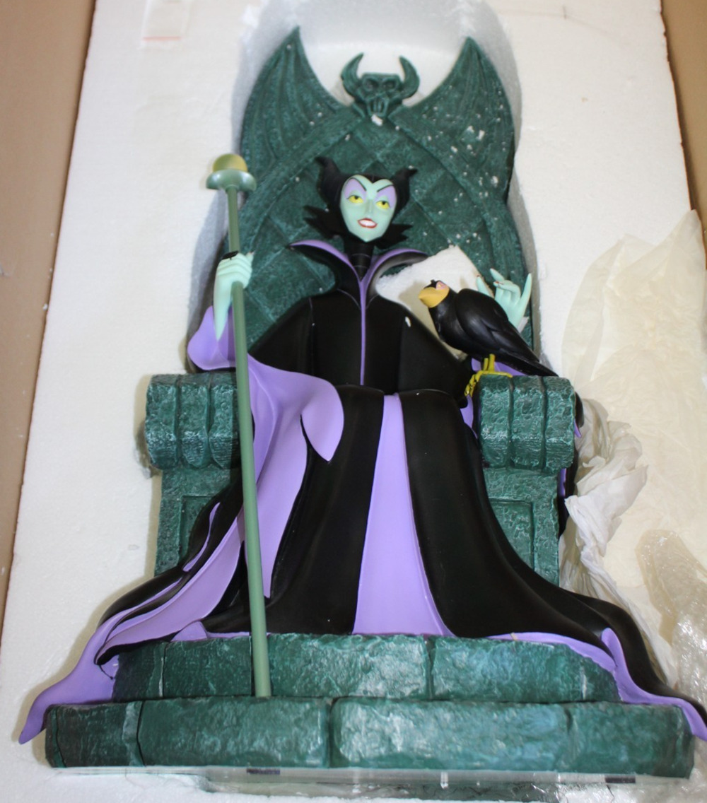 Maleficent Domain Exclusive Limited Edition Disney Auctions 31" Statue 258/260